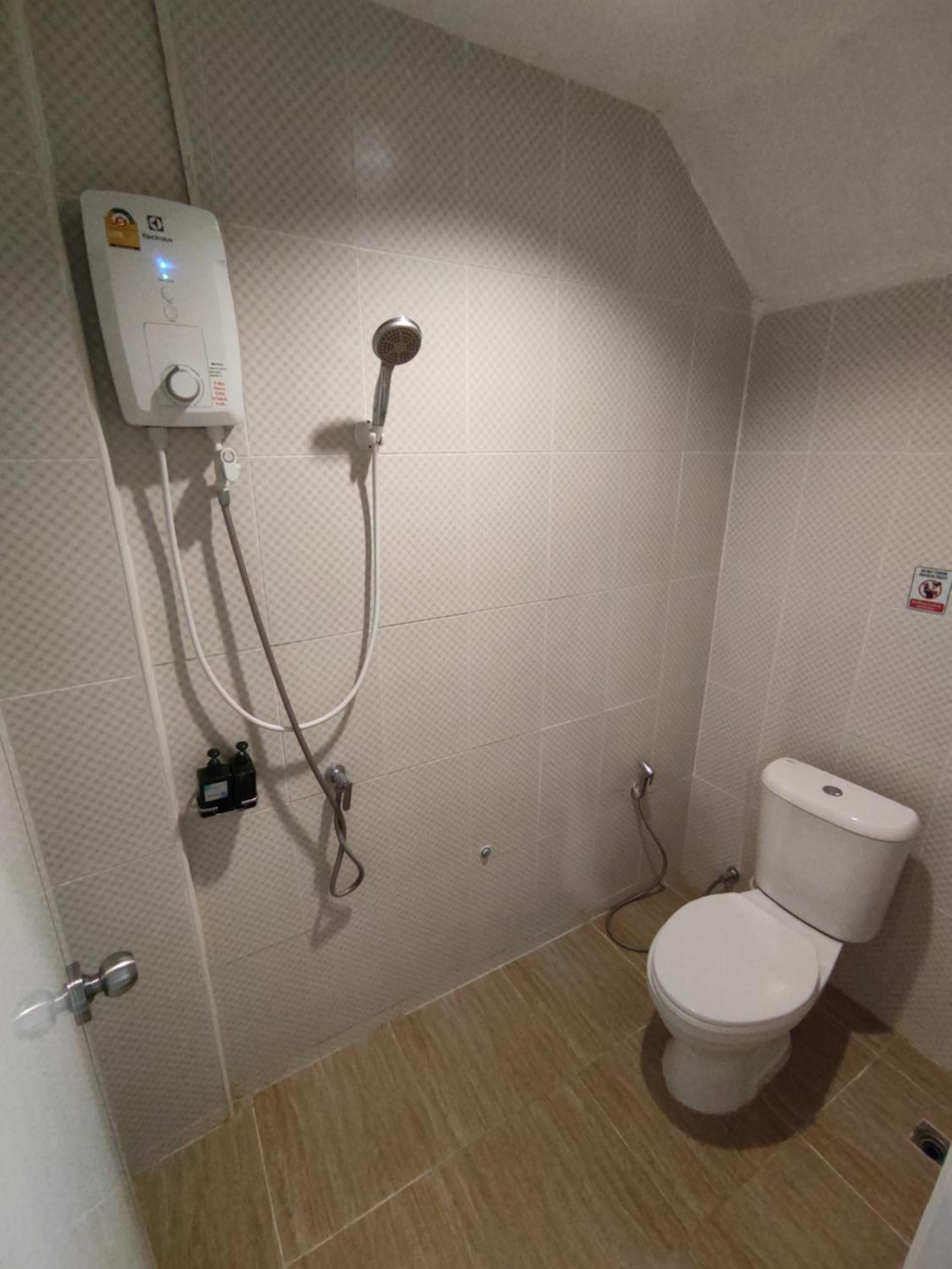 Life Hotel Rong Khun Ban Mai  Eksteriør billede